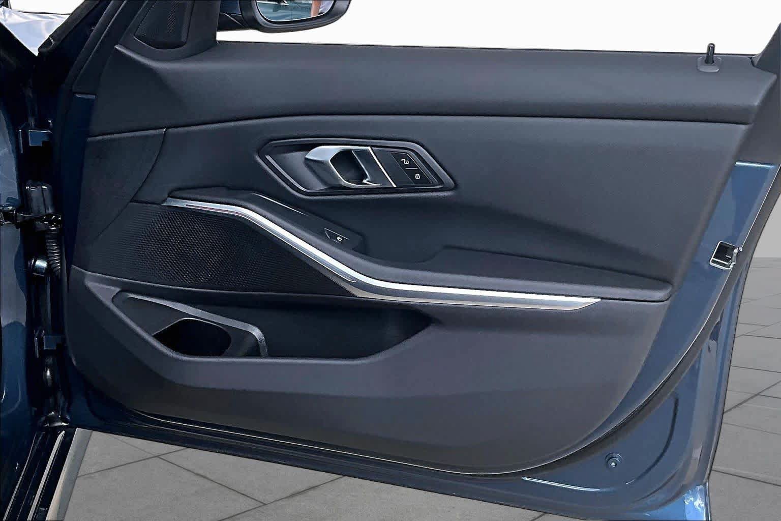 Used 2026 BMW 330i Sedan RWD image 25
