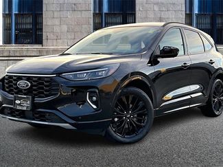 Used 2023 Ford Escape ST-Line Elite w/ Premium Technology Package video 2