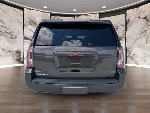 Used 2019 GMC Yukon SLE w/ Convenience Package RWD image 4