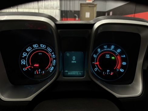 Used 2010 Chevrolet Camaro SS RWD image 26