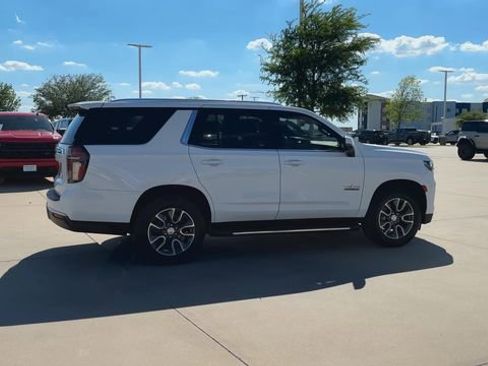 Used 2022 Chevrolet Tahoe LT w/ LT Signature Package image 9