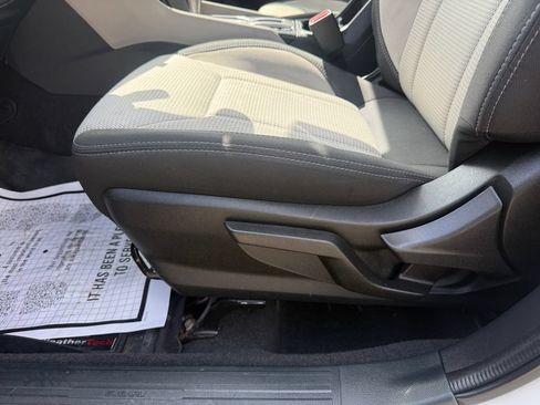 Used 2023 Subaru Forester AWD/4WD image 15