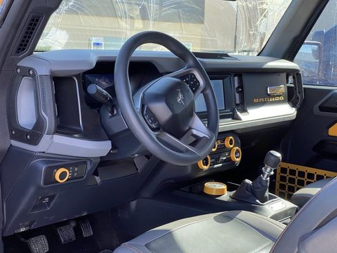 Used 2022 Ford Bronco Base image 6