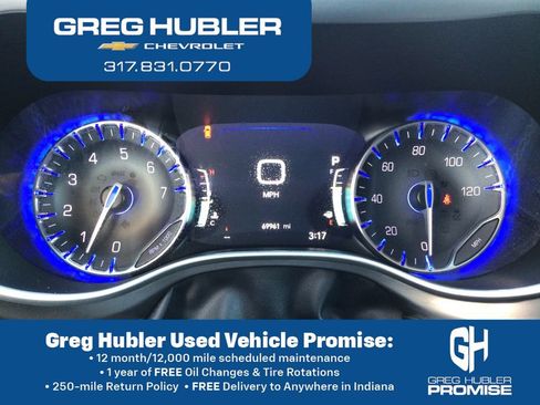 Used 2024 Chrysler Pacifica Touring-L FWD image 26