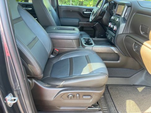 Used 2022 GMC Sierra 1500 Denali w/ Denali Premium Package AWD/4WD image 19