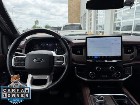 Used 2024 Ford Expedition Max Limited RWD image 6
