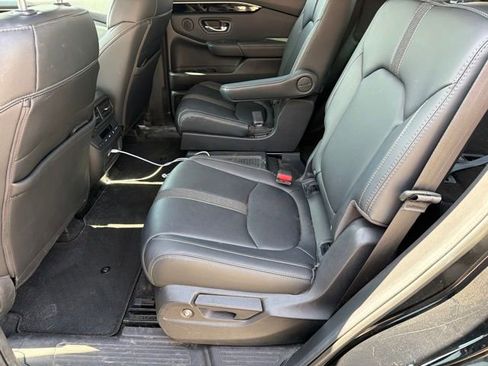 Used 2023 Honda Pilot EX-L image 4