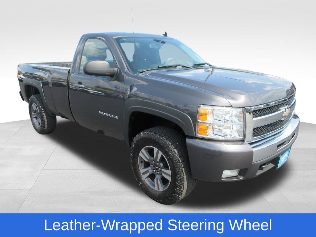 Used 2011 Chevrolet Silverado 1500 LT w/ Interior Plus Package AWD/4WD image 7