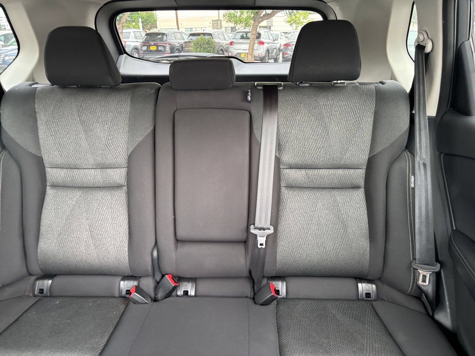 Used 2025 Nissan Rogue SV FWD image 39