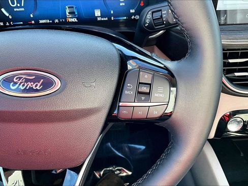 Used 2024 Ford Escape Platinum image 19