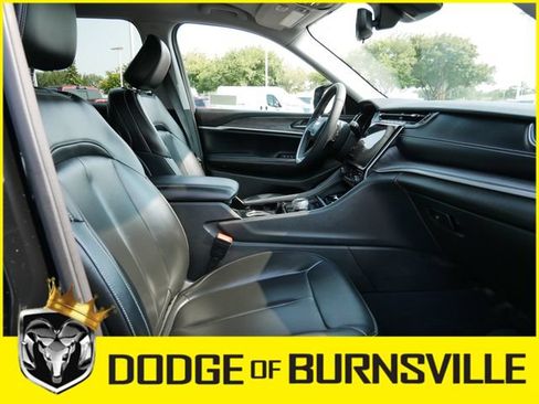 Used 2023 Jeep Grand Cherokee L Limited w/ MOPAR Finishing Package AWD/4WD image 14