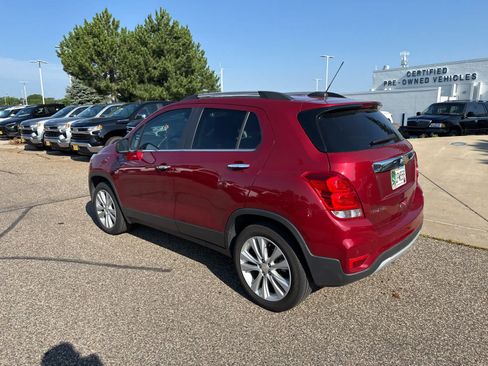 Used 2020 Chevrolet Trax Premier AWD/4WD image 5