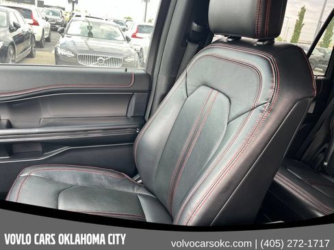 Used 2019 Ford Expedition Limited w/ Equipment Group 303A AWD/4WD image 14