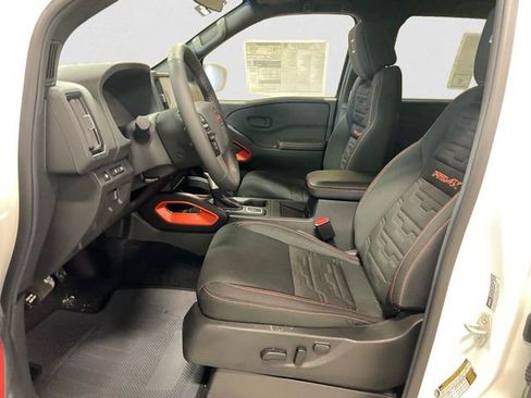 New 2026 Nissan Frontier PRO-4X w/ Pro-4x Convenience Package image 9