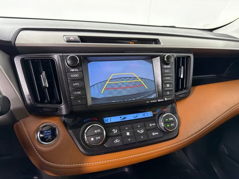 Used 2016 Toyota RAV4 Limited image 16