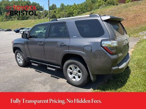 Used 2019 Toyota 4Runner SR5 AWD/4WD image 8