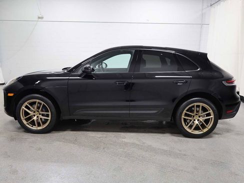 Certified 2023 Porsche Macan Turbo image 2