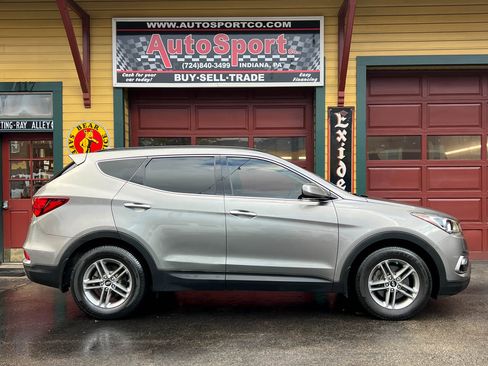 Used 2017 Hyundai Santa Fe Sport image 3