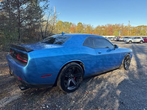 Used 2018 Dodge Challenger SRT Hellcat image 10