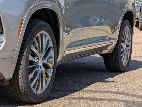 New 2026 Buick Enclave Avenir w/ Super Cruise Package AWD/4WD image 6
