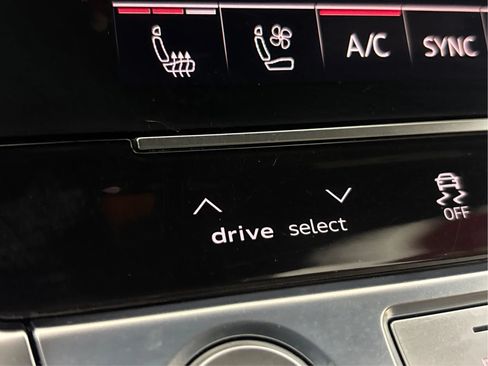 Used 2020 Audi A6 3.0T Premium Plus AWD/4WD image 43