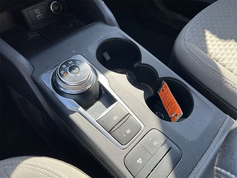 Used 2021 Ford Escape SE image 15
