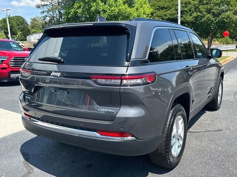 Used 2025 Jeep Grand Cherokee Laredo X w/ Trailer Tow Package AWD/4WD image 3