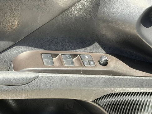 Used 2024 Toyota Camry SE FWD image 6