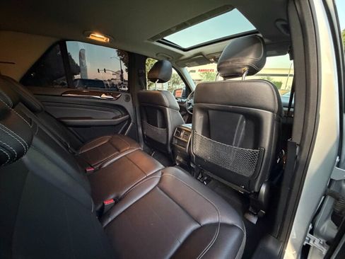 Used 2015 Mercedes-Benz ML 350 4MATIC image 43