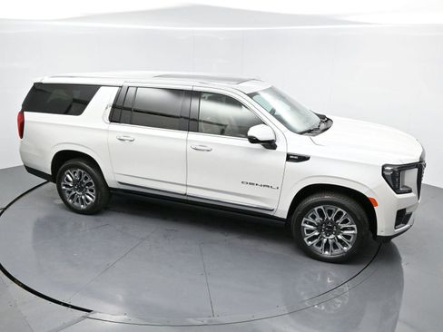 Used 2024 GMC Yukon XL Denali Ultimate image 48