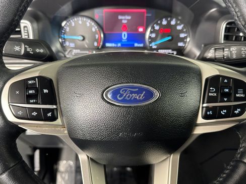 Used 2024 Ford Explorer XLT w/ Equipment Group 202A image 21