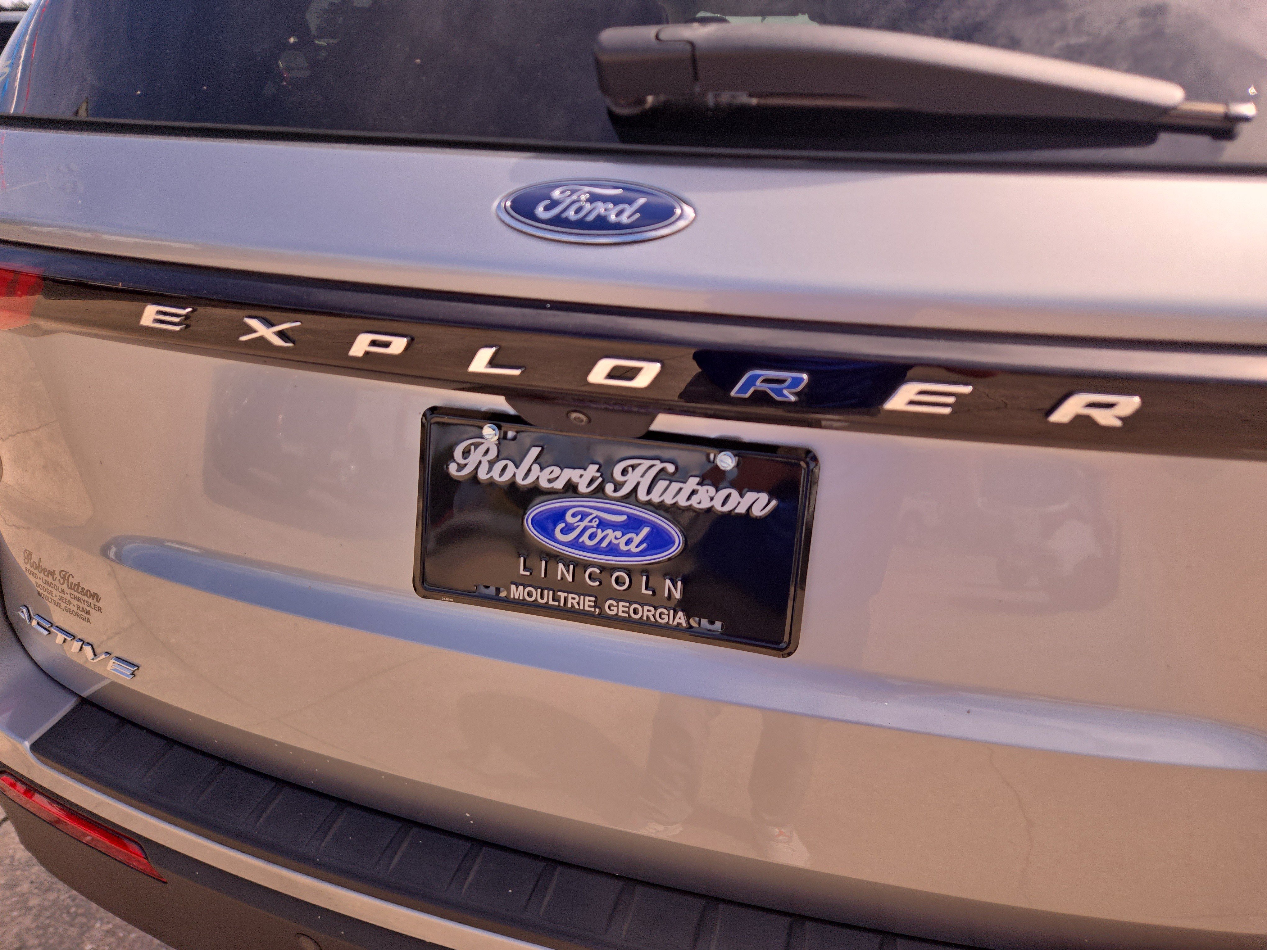 Used 2025 Ford Explorer Active RWD image 25