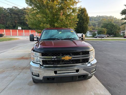 Used 2014 Chevrolet Silverado 2500 LT w/ Custom Sport Truck Package AWD/4WD image 10