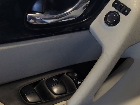Used 2021 Nissan Rogue Sport SV w/ Technology Package FWD image 27