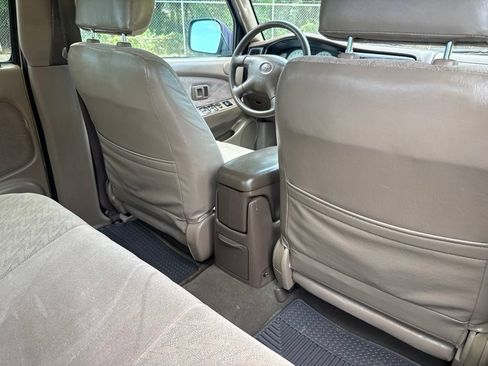 Used 2004 Toyota Tacoma PreRunner RWD image 14