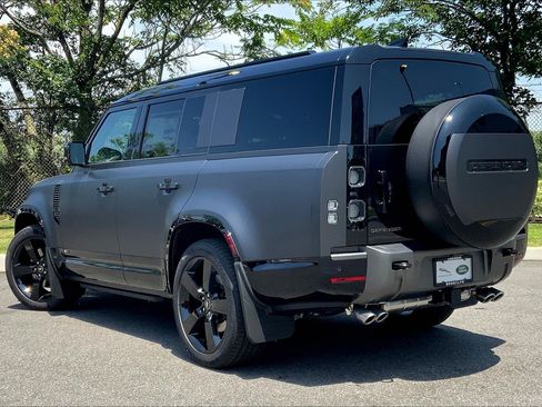 New 2025 Land Rover Defender 130 V8 image 12