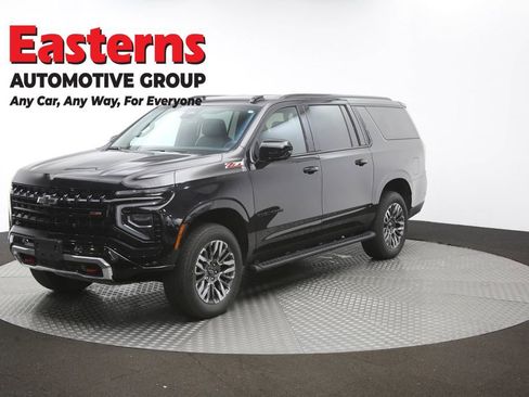 Used 2025 Chevrolet Suburban Z71 AWD/4WD image 58