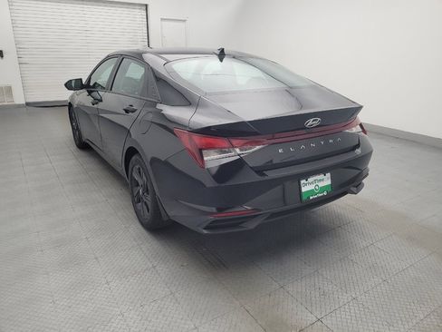 Used 2023 Hyundai Elantra SEL FWD image 5
