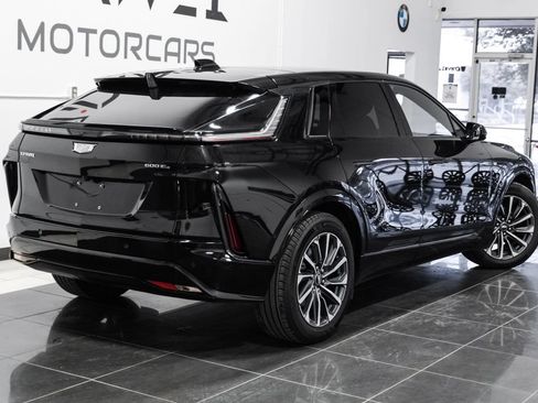 Used 2024 Cadillac Lyriq Sport AWD/4WD image 9