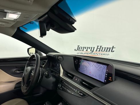 Used 2020 Lexus ES 350 350 image 32