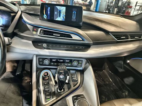 Used 2015 BMW i8 AWD/4WD image 24