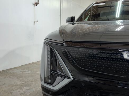 Certified 2024 Cadillac Lyriq Sport RWD image 10