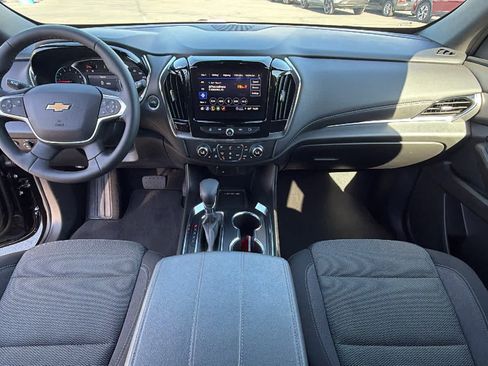 Used 2023 Chevrolet Traverse LT FWD image 26