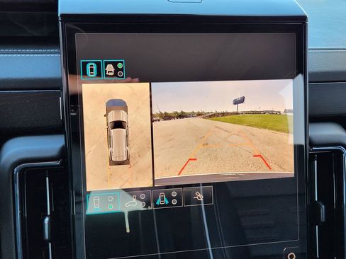 Certified 2025 GMC Yukon AT4 Ultimate image 23