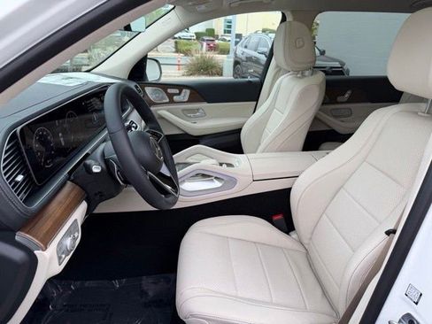 New 2026 Mercedes-Benz GLS 450 4MATIC image 10