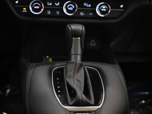 Used 2025 Honda HR-V EX-L image 19
