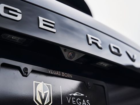 Used 2025 Land Rover Range Rover SE AWD/4WD image 11