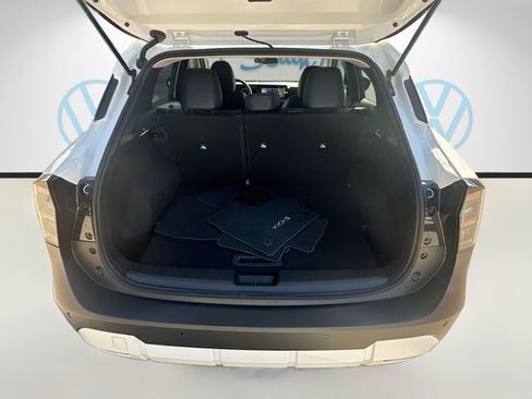 Used 2025 Nissan Kicks SR FWD image 25