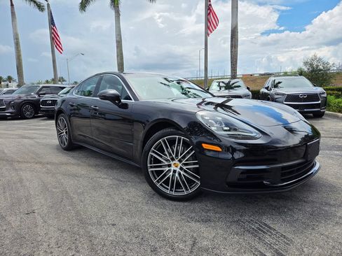 Used 2018 Porsche Panamera 4S AWD/4WD image 2