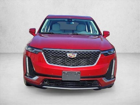Used 2020 Cadillac XT6 Premium Luxury image 2